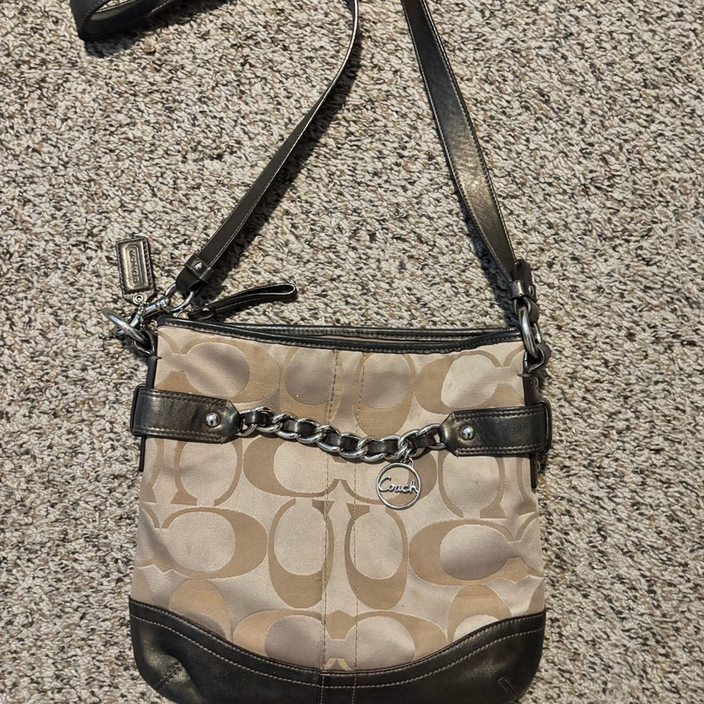 Coach Tan and Black Crossbody Bag

Cash app payments only